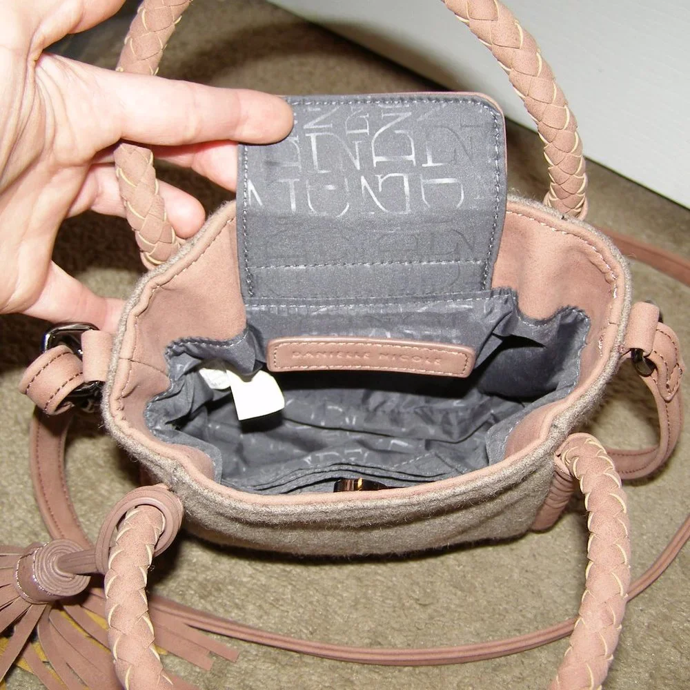 NEW Cute DANIELLE NICOLE Crossbody Bag w/Tassel - Picture 8 of 13